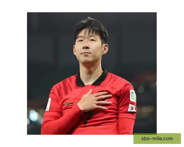 孙兴慜接连斩获韩国国内杰出贡献大奖见证亚洲球王影响力再攀高峰